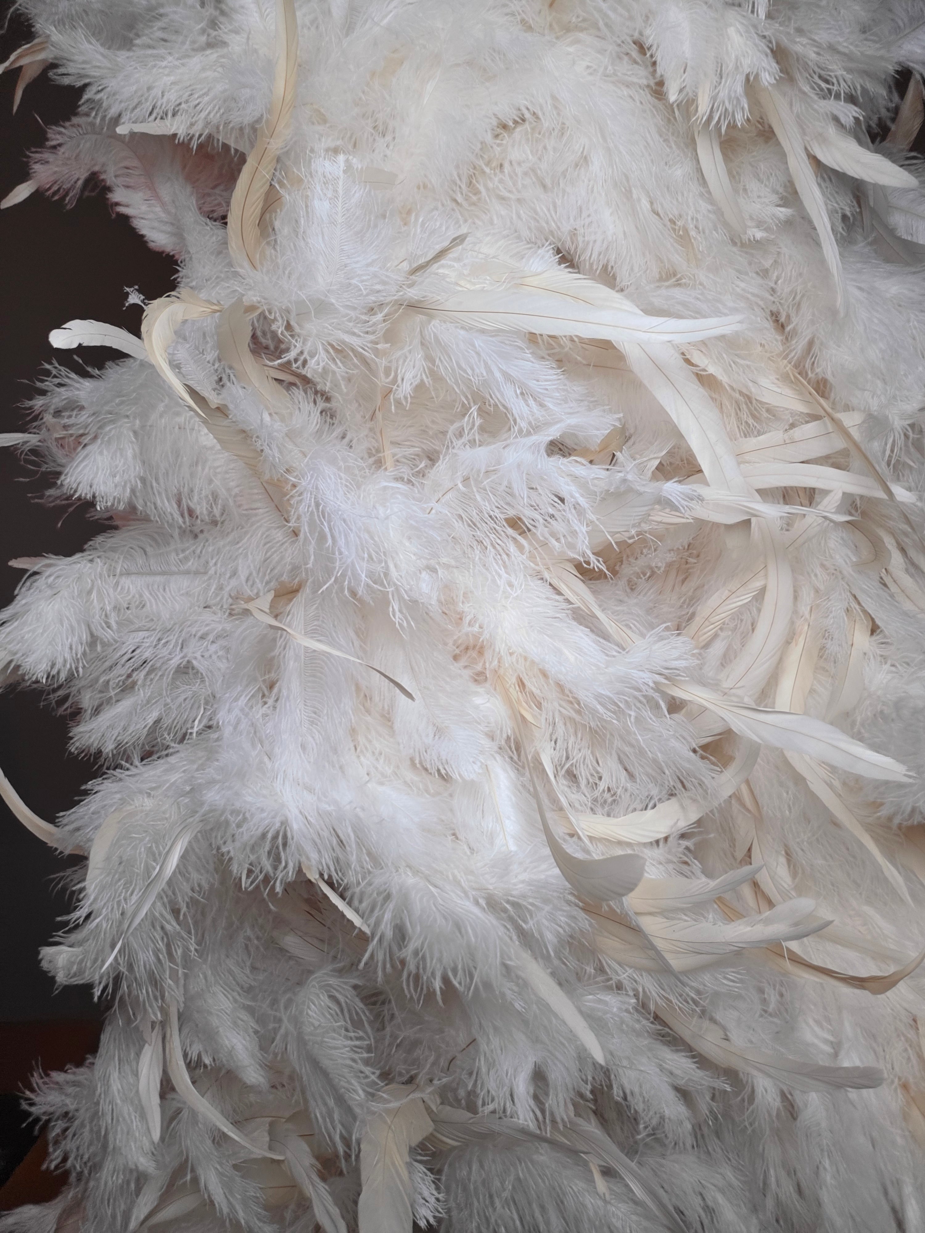 White extra-long ostrich and coque feather boa for stage performance